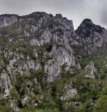El Nieru De Rio Arenas De Cabrales
