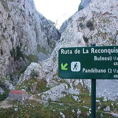 Feriehus El Nieru De Rio Arenas De Cabrales